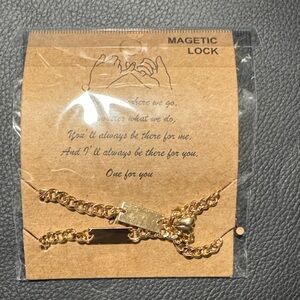 Chic Gold Chain Bracelet with Magnetic Clasp
